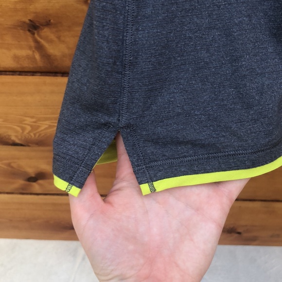 Lululemon Workout Top - Picture 3 of 5